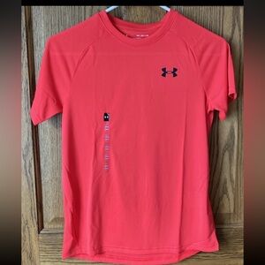 NWT Boy’s Under Armour short sleeve heat gear shirt. Size YM Bright Orange/Red